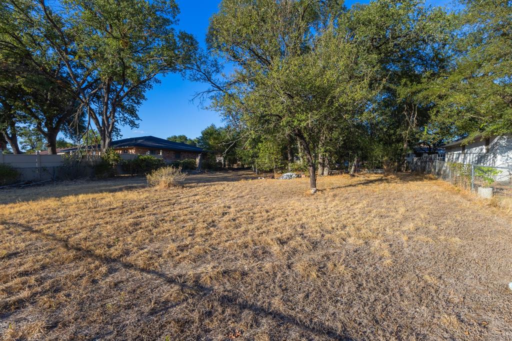 1122 Timberline Street Property Photo 17
