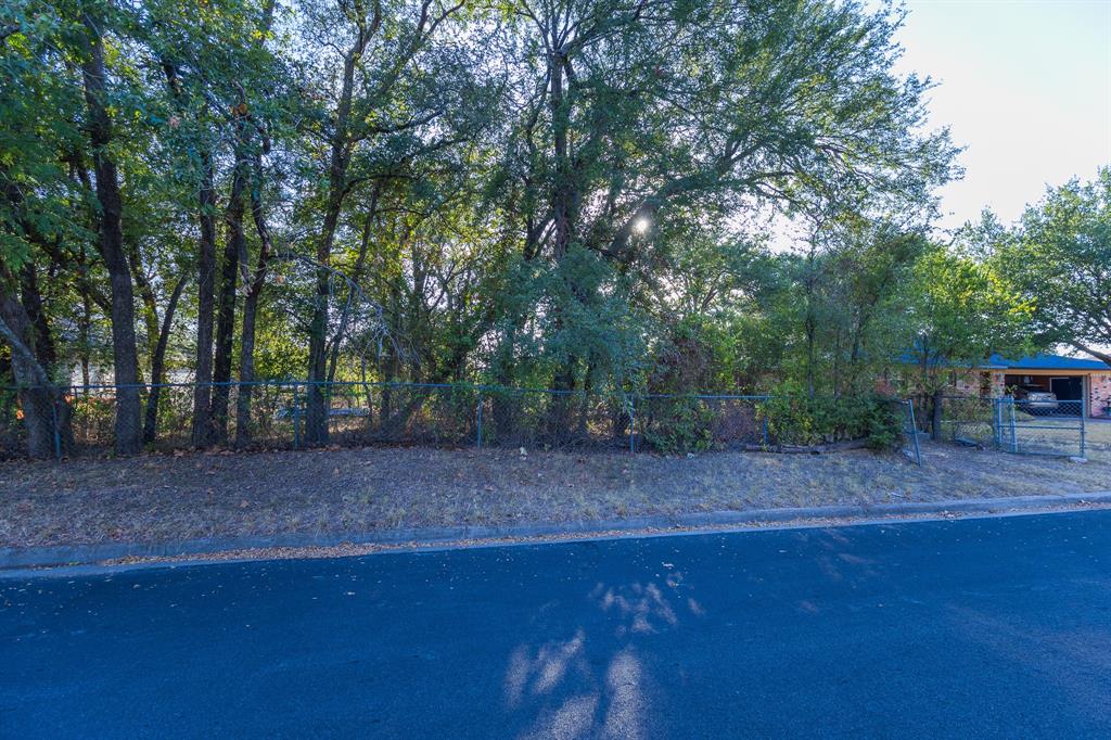 1122 Timberline Street Property Photo 26
