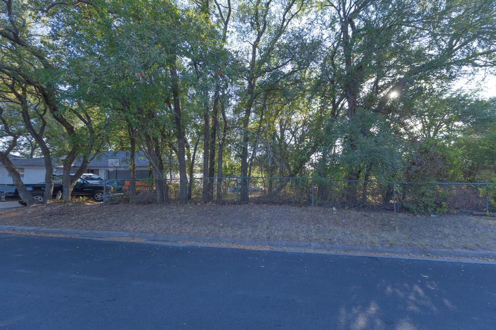 1122 Timberline Street Property Photo 28