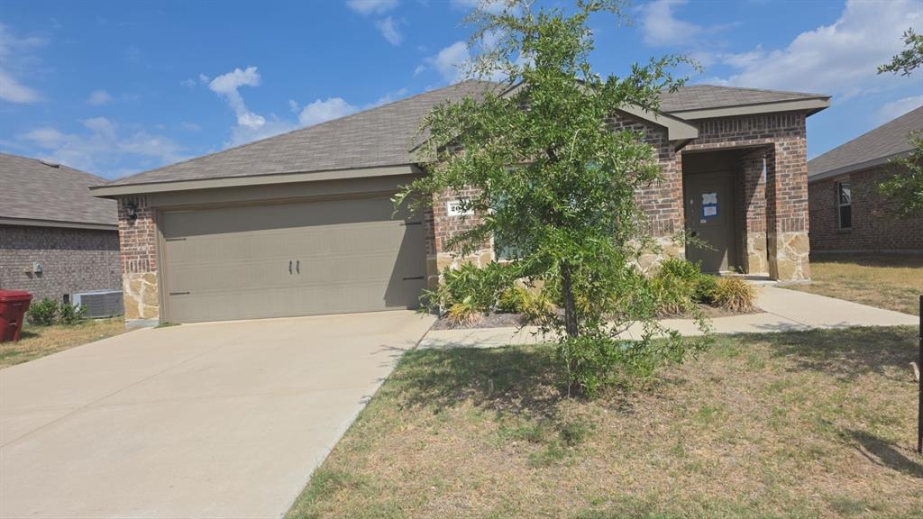 2049 Berrywood Drive Property Photo 1