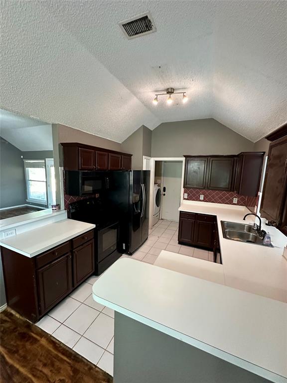 1309 London Drive Property Photo 11