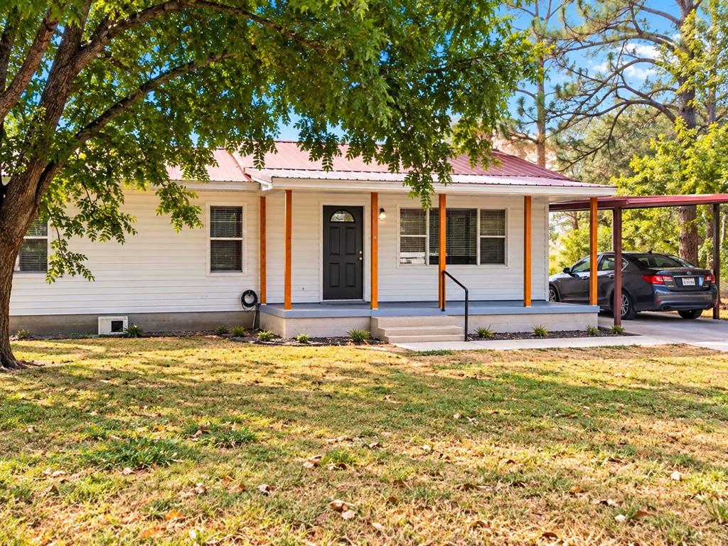 306 S Oak Lane Property Photo 1