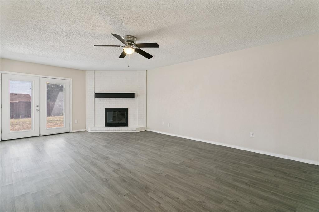 1210 Brook Hill Lane Property Photo 4