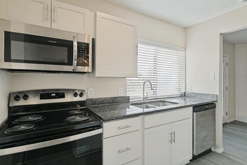 1210 Brook Hill Lane Property Photo 12