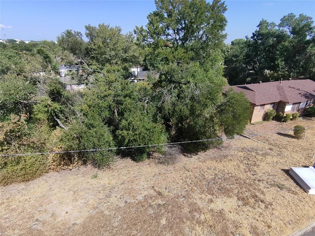 2117 Kingsdale Drive Property Photo 1