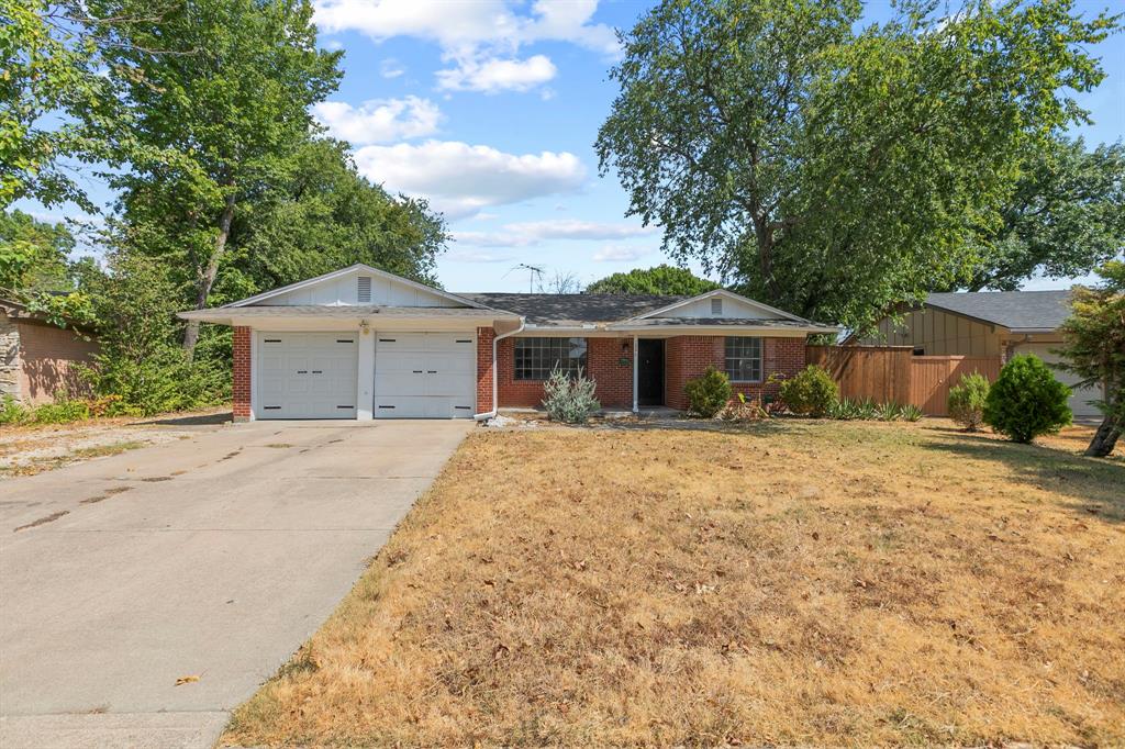 1306 N Floyd Road Property Photo 1