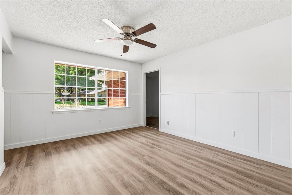 1306 N Floyd Road Property Photo 7