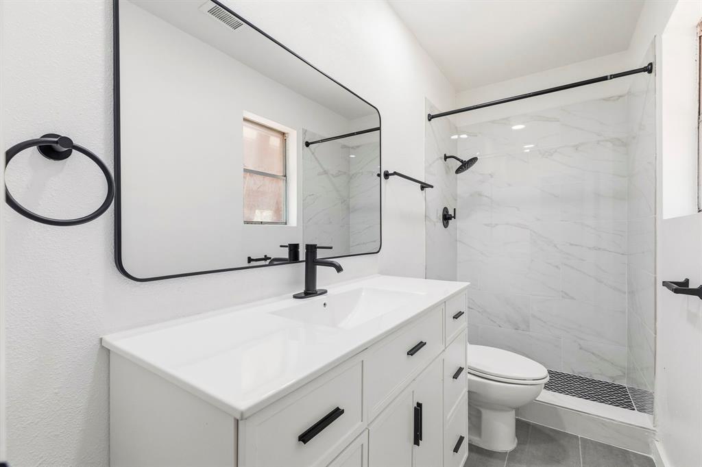1306 N Floyd Road Property Photo 21