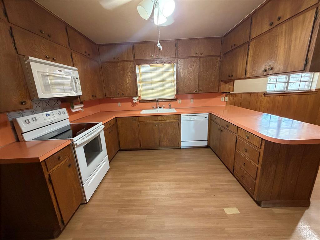 408 W Morris Street Property Photo 9