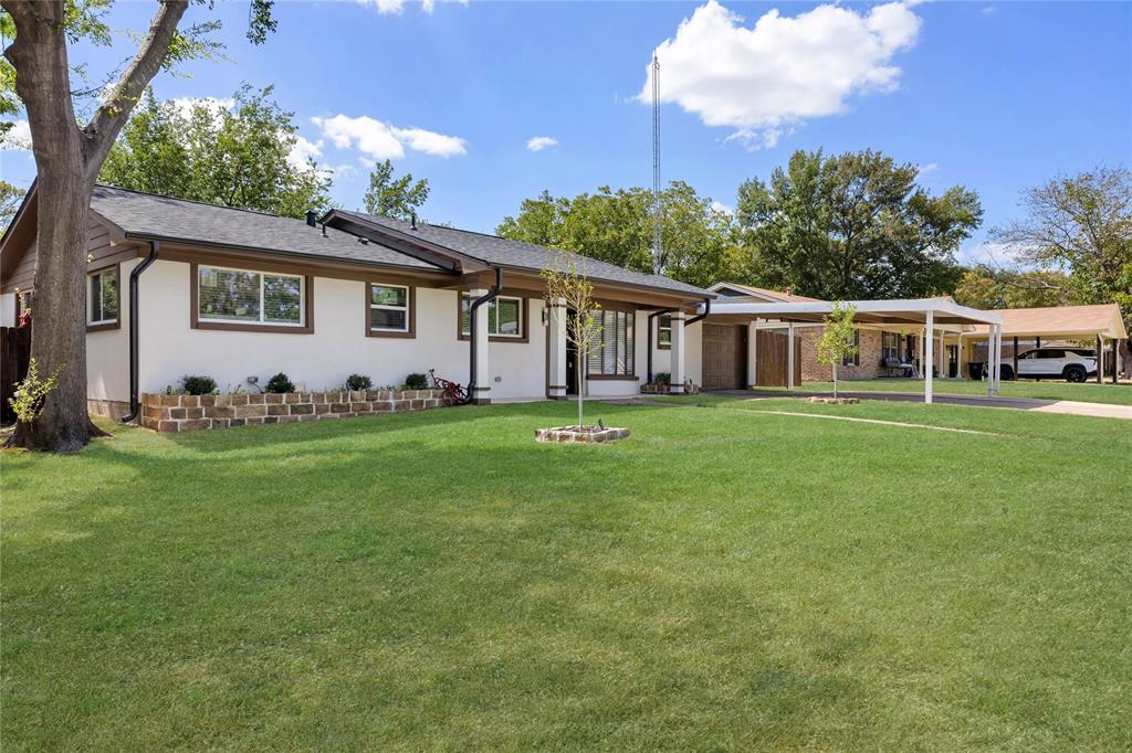 1418 Royal Drive Property Photo 4
