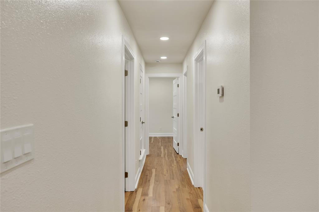 1418 Royal Drive Property Photo 18