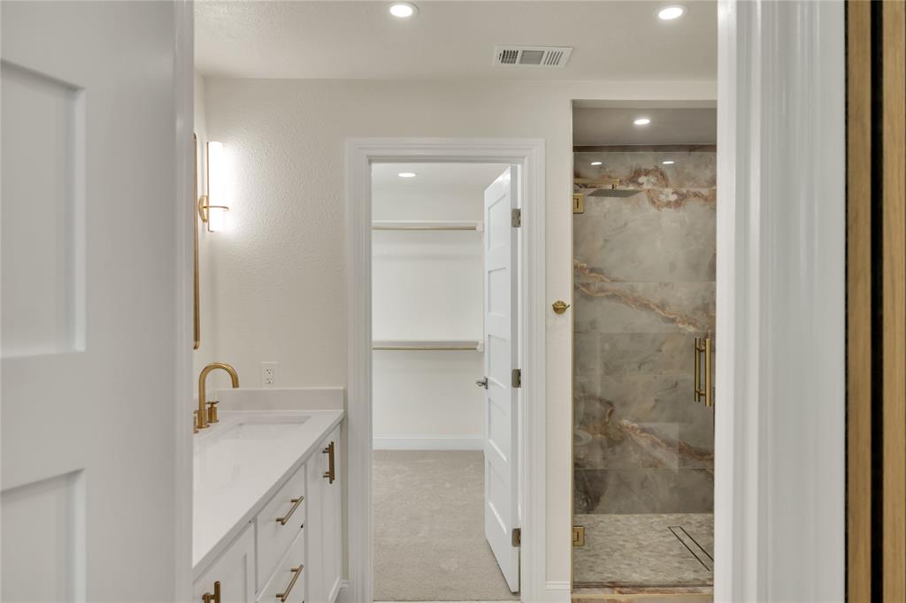 1418 Royal Drive Property Photo 21