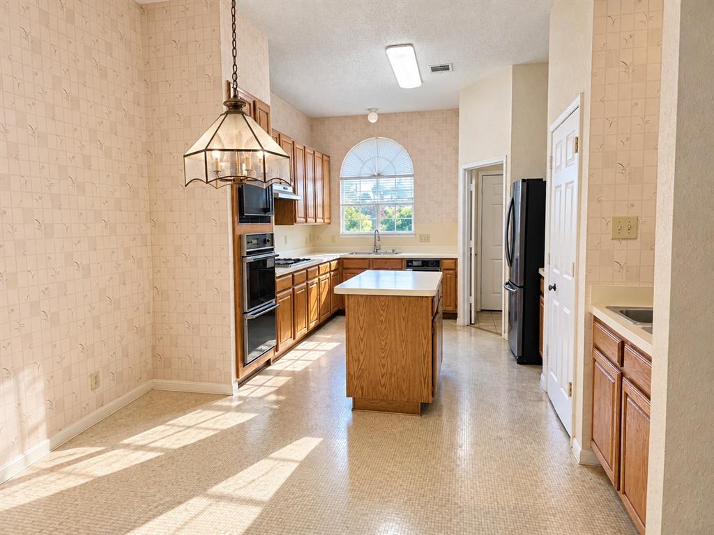6406 Azalea Drive Property Photo 4