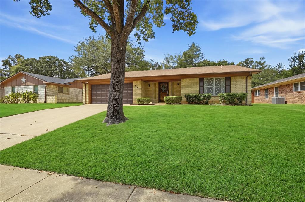 2403 Caprice Avenue Property Photo 4