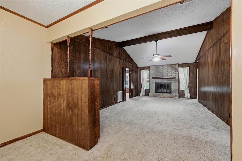 2403 Caprice Avenue Property Photo 6