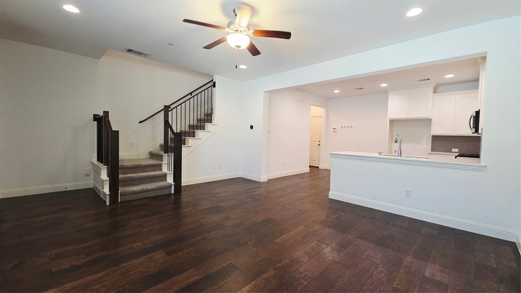 6209 Davison Way Property Photo 4