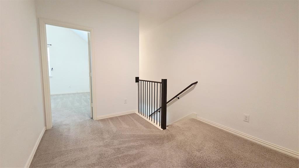 6209 Davison Way Property Photo 9