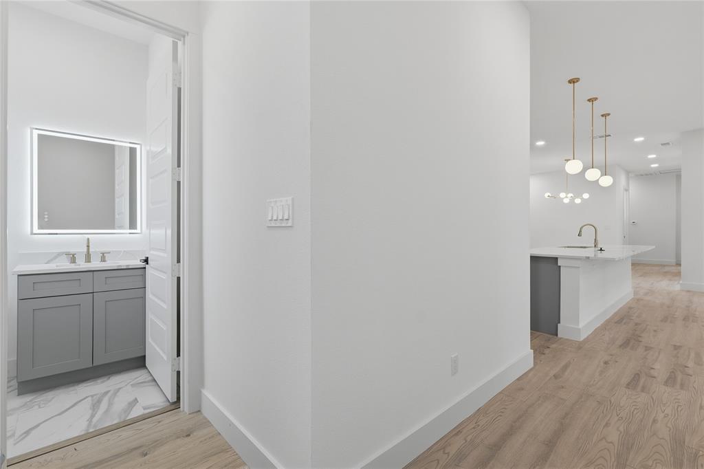 1206 Gannon Lane Property Photo 4