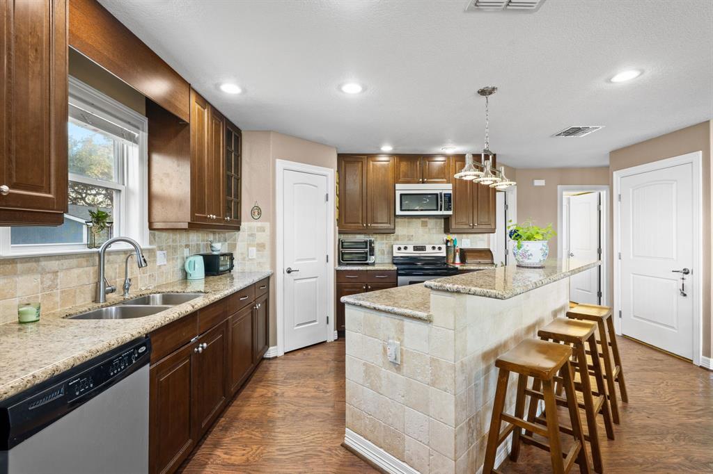 556 Apollo Property Photo 12