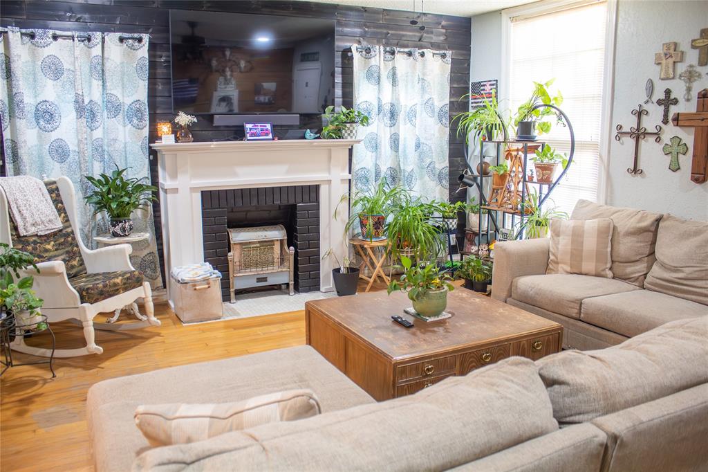 1212 Avenue Avenue Property Photo 4