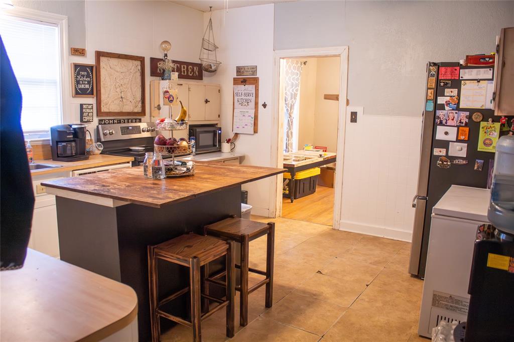 1212 Avenue Avenue Property Photo 10