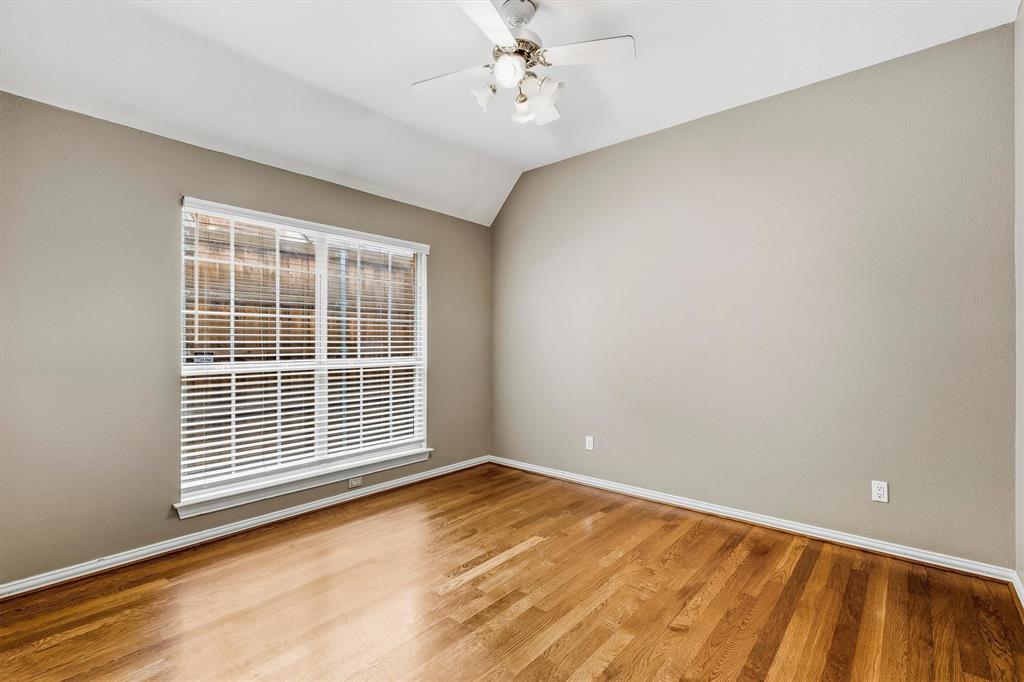 3916 Montrose Drive Property Photo 14