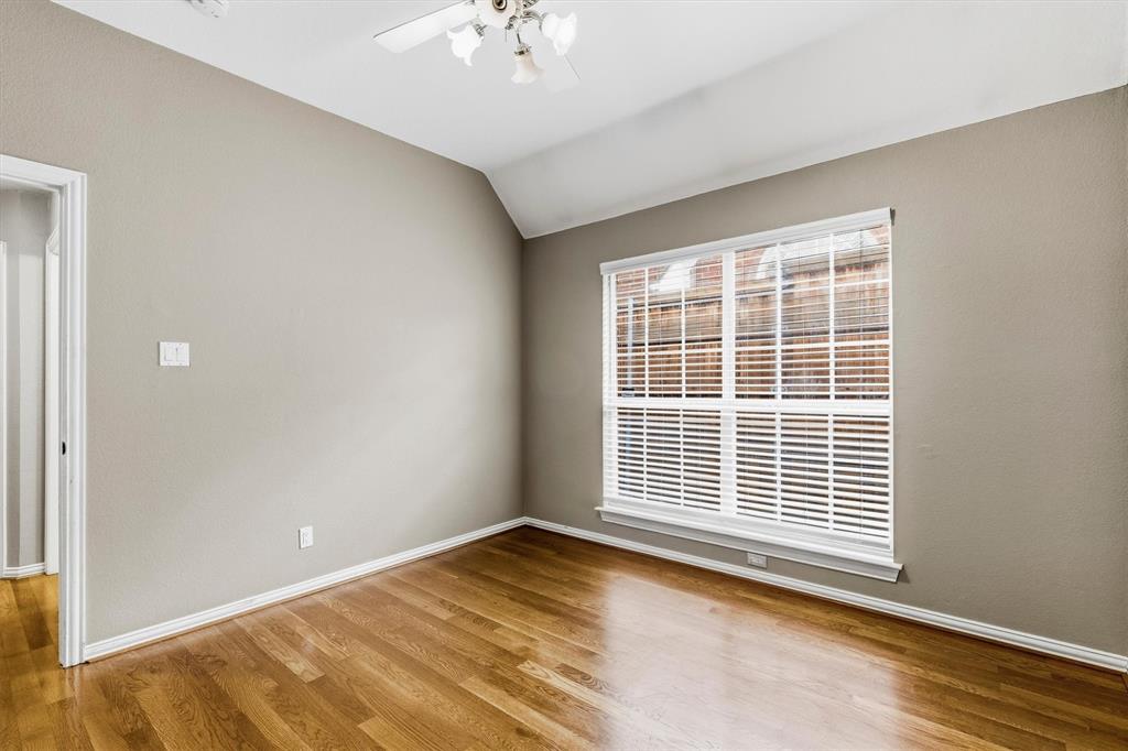 3916 Montrose Drive Property Photo 15