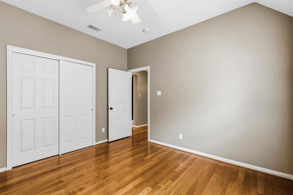 3916 Montrose Drive Property Photo 16
