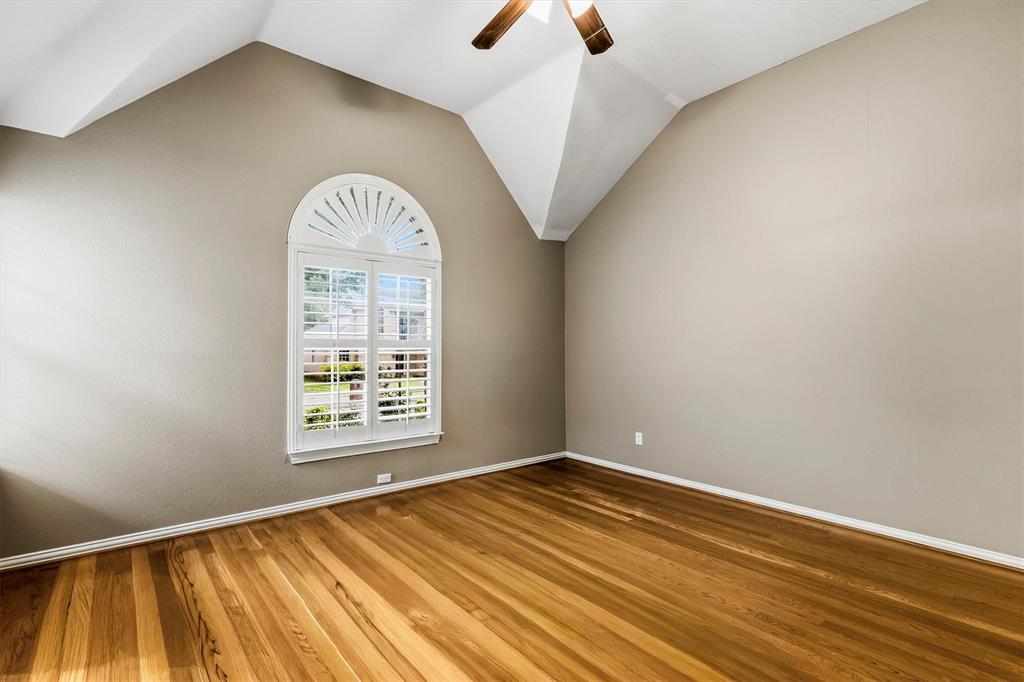 3916 Montrose Drive Property Photo 19