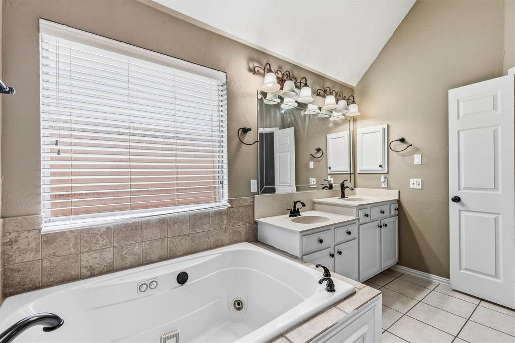 3916 Montrose Drive Property Photo 21