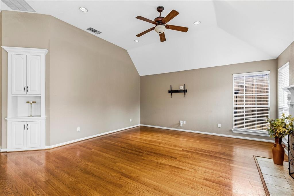 3916 Montrose Drive Property Photo 22