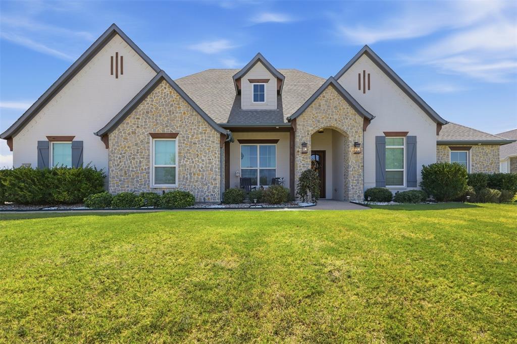 860 San Saba Property Photo 1