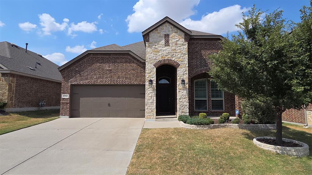 2932 Log Cabin Drive Property Photo 1
