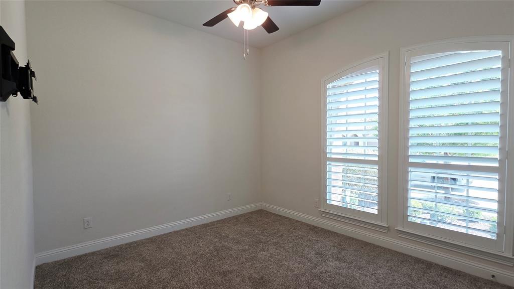 2932 Log Cabin Drive Property Photo 3