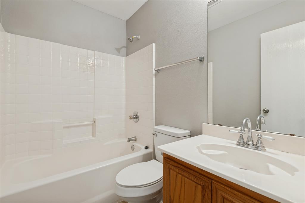 512 Bryn Mawr Property Photo 18