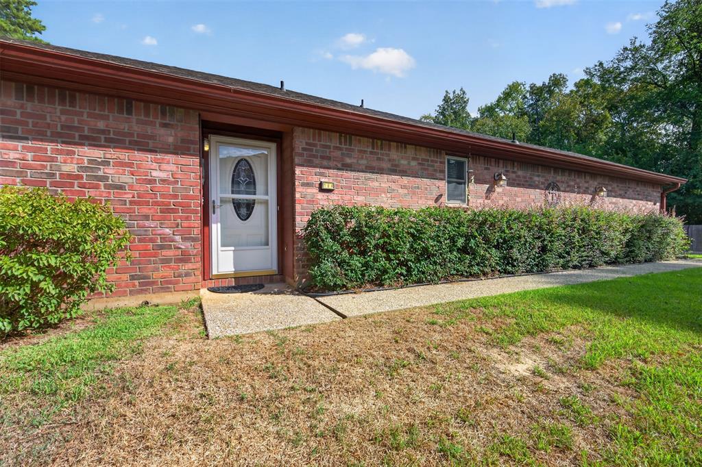 164 Fountain View Drive Property Photo 1