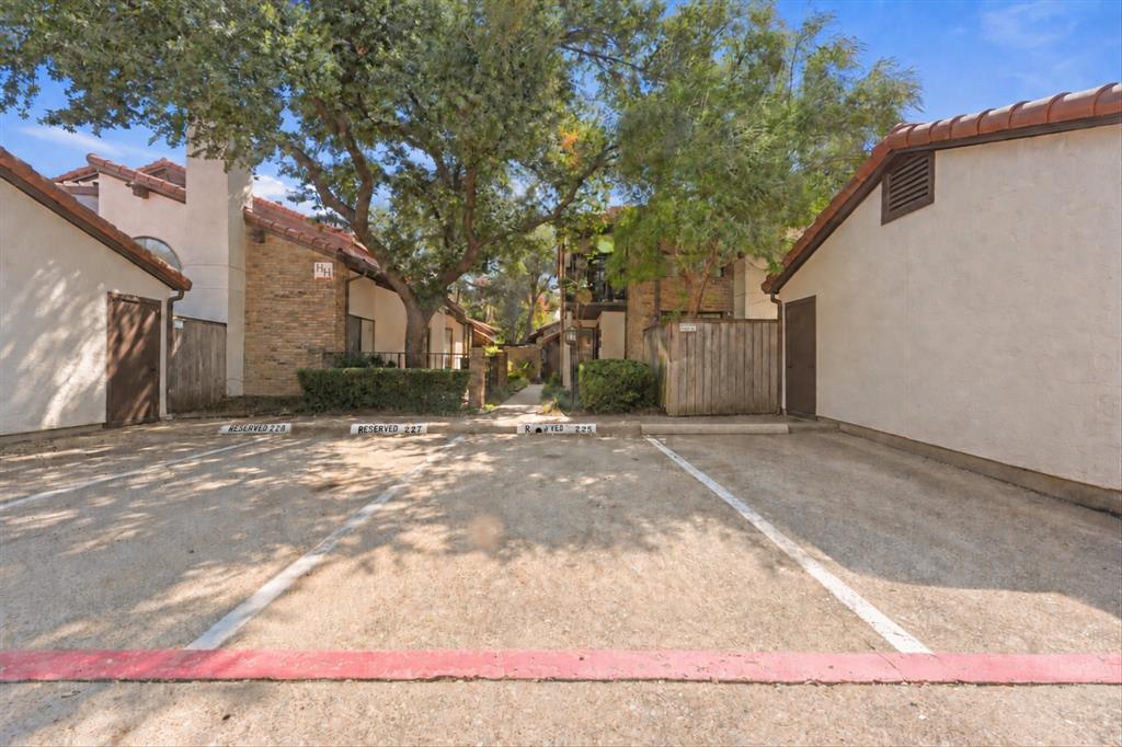 18040 Midway Road 225 Property Photo 24