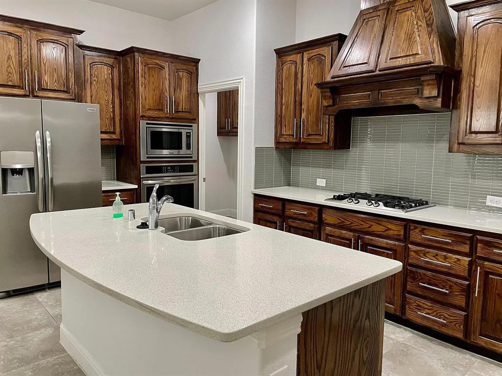 10705 Galveston Place Property Photo 3