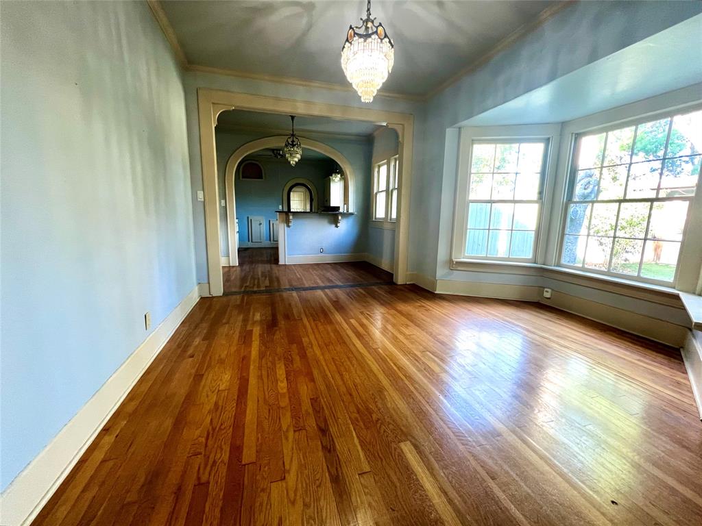 2003 Elizabeth Drive Property Photo 3