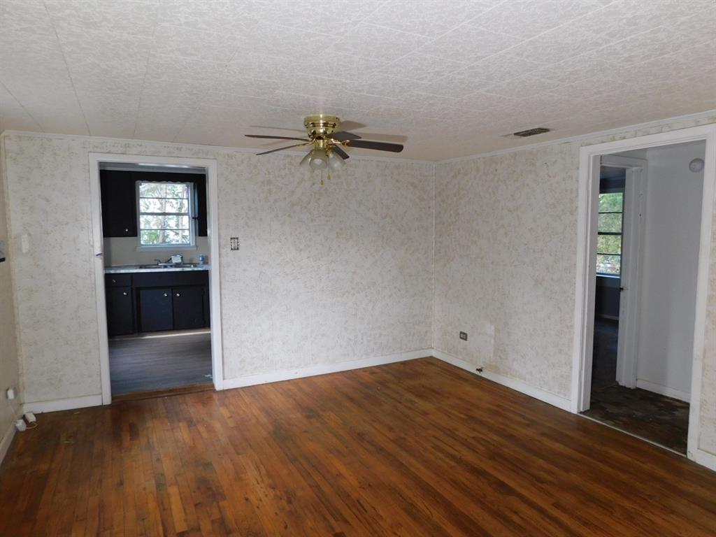1513 S Walker Street Property Photo 9