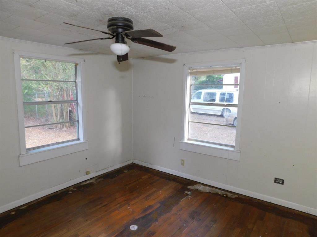 1513 S Walker Street Property Photo 14