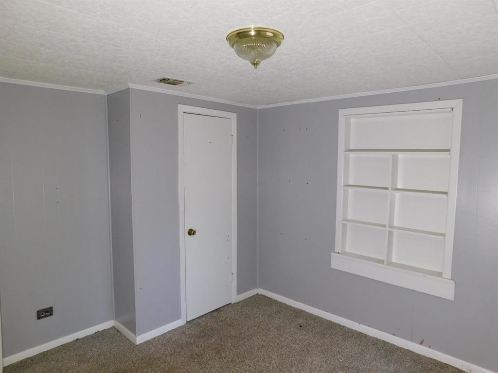 1513 S Walker Street Property Photo 17