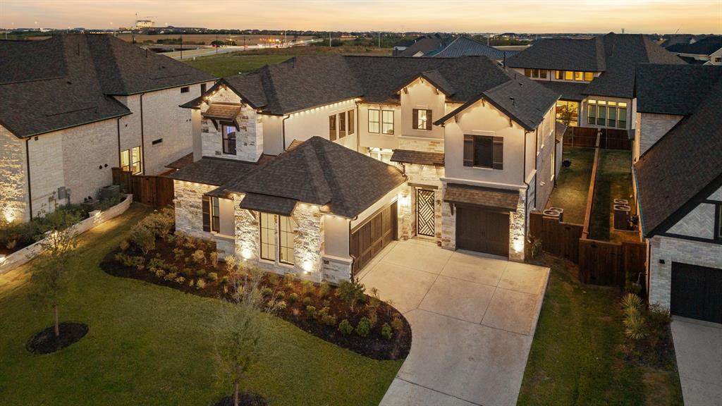 2421 Heathrow Lane Property Photo 1