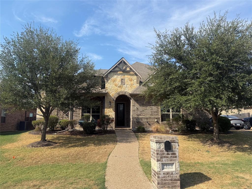 2313 Therese Property Photo 1