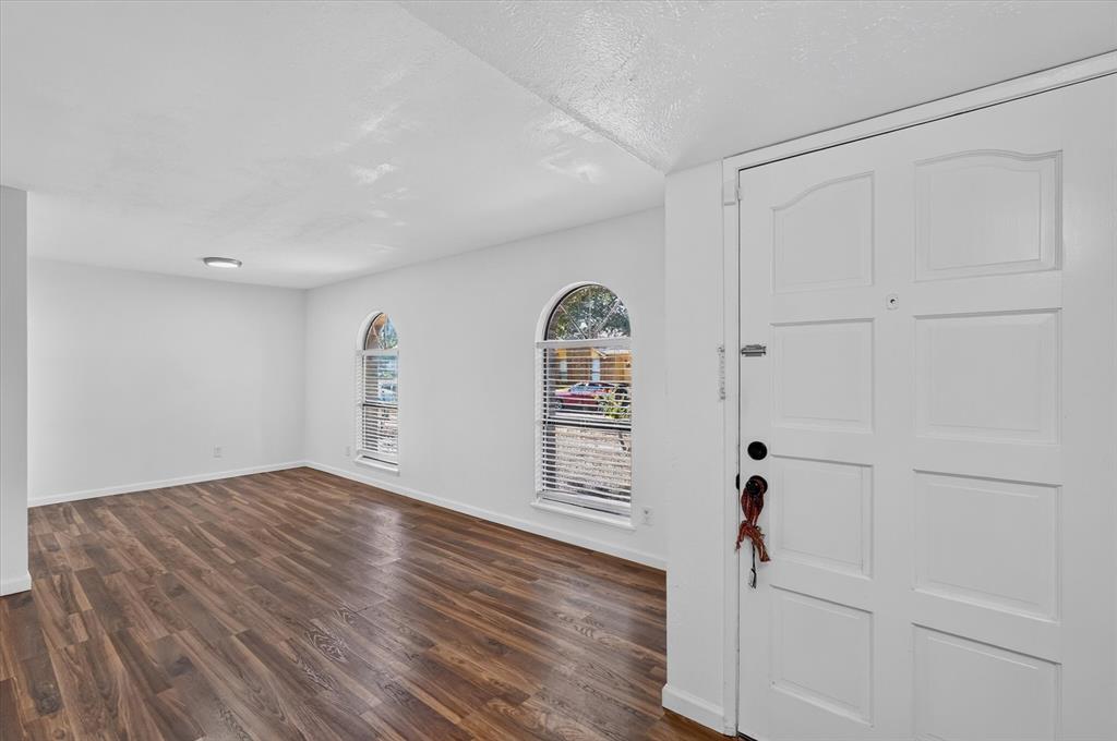 3118 San Diego Drive Property Photo 2