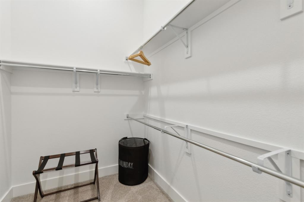1104 Holcombe Drive Property Photo 17