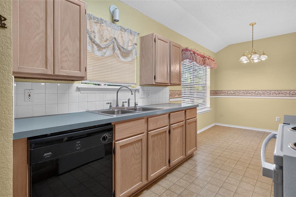 711 Plum Street Property Photo 16