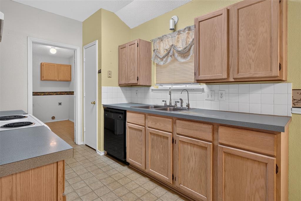 711 Plum Street Property Photo 17
