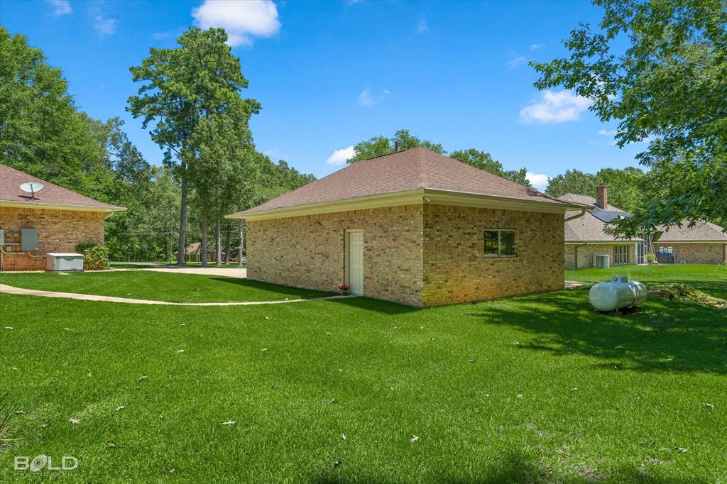 10801 Hearthwood Drive Property Photo 8