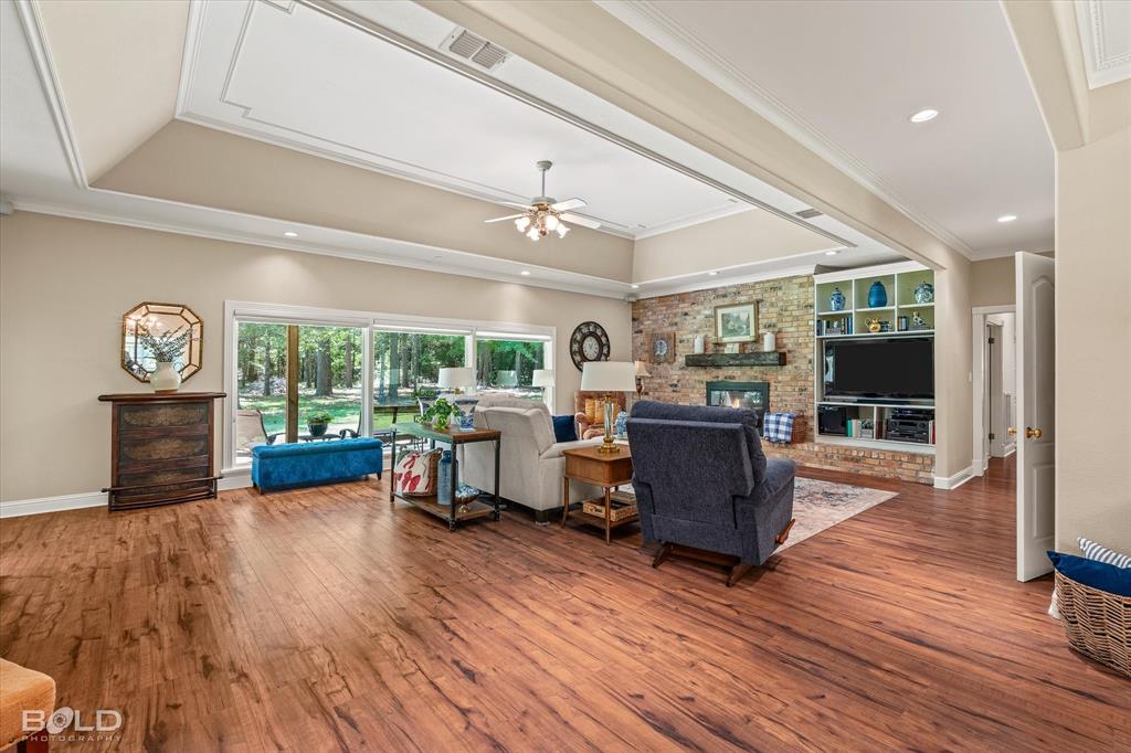 10801 Hearthwood Drive Property Photo 14